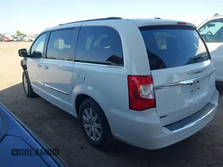 2014 Chrysler Town & Country Touring with VIN 2C4RC1BG8ER434940, listed as a IAAI auction lot 42483562 with 162,625 mi miles and . Bid and sale history available at DreamBid. Image 3.