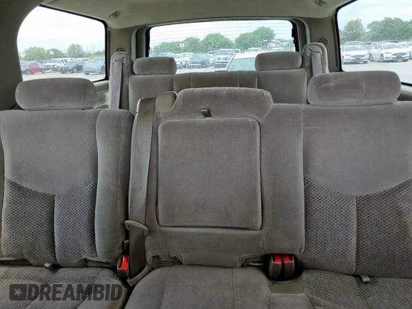 2005 Chevrolet Suburban LT with VIN 3GNEC16Z65G283149, listed as a Copart auction lot 55030225 with 164,340 mi miles and Clean Title. Bid and sale history available at carsss.com. Image 10.