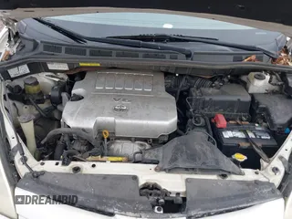 2010 Toyota Sienna XLE with VIN 5TDYK4CCXAS315235, listed as a IAAI auction lot 41451211 with 190,189 mi miles and . Bid and sale history available at carsss.com. Image 10.
