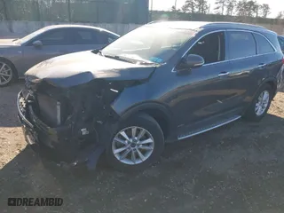 2019 Kia Sorento LX with VIN 5XYPGDA3XKG437009, listed as a IAAI auction lot 41239976 with 88,089 mi miles. Bid and sale history available at carsss.com. Image 2.