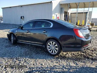2015 Lincoln MKS z VIN 1LNHL9DK7FG600858, wystawiony jako Copart lot #46167275 z przebiegiem 208 674 mil mil oraz Szkoda całkowita • Salvage title. Historia ofert i sprzedaży dostępna na DreamBid. Obrazek 2.