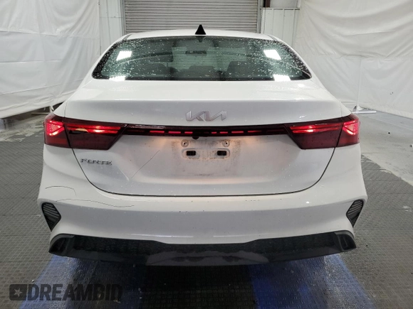 2024 Kia Forte LXS with VIN 3KPF24ADXRE757344, listed as a Copart auction lot 53042775 with 27,367 mi miles and Salvage Title. Bid and sale history available at carsss.com. Image 6.