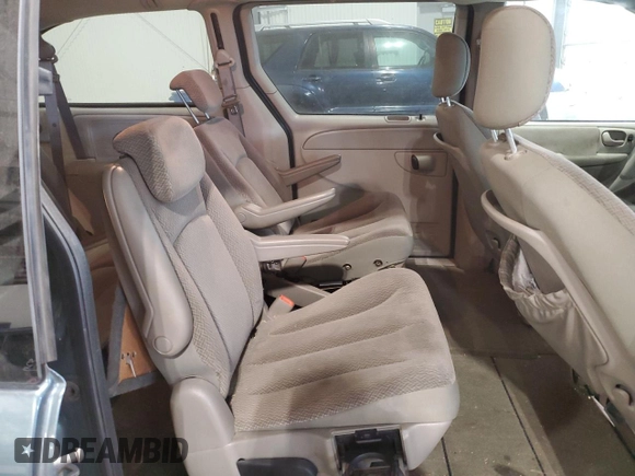 2006 Chrysler Town & Country LWB LX with VIN 2A4GP44R66R768813, listed as a Copart auction lot 81662344 with 152,807 mi miles and Salvage Title. Bid and sale history available at carsss.com. Image 11.