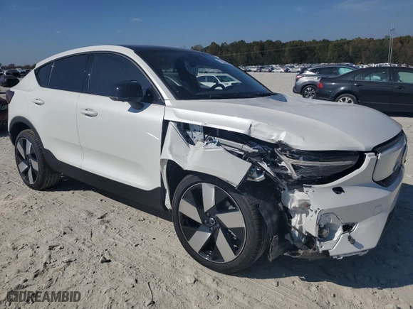 2023 Volvo C40 Recharge Pure Electric Ultimate with VIN YV4ED3GM3P2045210, listed as a Copart auction lot 77530924 with 3,286 mi miles and Salvage Title. Bid and sale history available at carsss.com. Image 4.