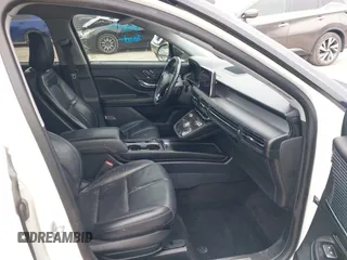 2020 Lincoln Corsair Standard z VIN 5LMCJ1C9XLUL01987, wystawiony jako IAAI lot #42044327 z przebiegiem 98 963 mil mil oraz . Historia ofert i sprzedaży dostępna na DreamBid. Obrazek 5.