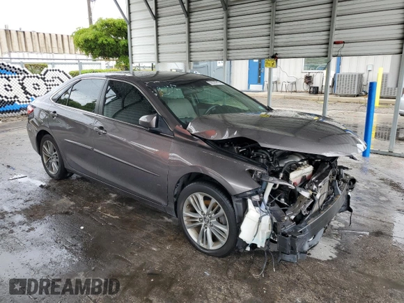 2015 Toyota Camry XLE z VIN 4T1BF1FKXFU002986, wystawiony jako Copart lot #56535815 z przebiegiem 163 382 mil mil oraz Szkoda całkowita • Salvage title. Historia ofert i sprzedaży dostępna na DreamBid. Obrazek 4.
