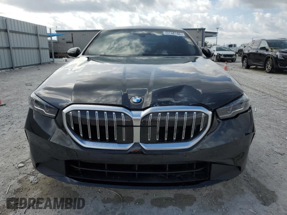 2025 BMW 5 Series 530i with VIN WBA43FJ07SCT71228, listed as a Copart auction lot 48710625 with 0 mi miles and Clean Title. Bid and sale history available at carsss.com. Image 5.