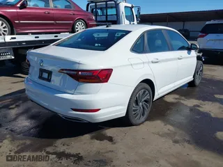 2019 Volkswagen Jetta SEL Premium with VIN 3VWG57BU8KM069380, listed as a IAAI auction lot 41701845 with 50,107 mi miles. Bid and sale history available at carsss.com. Image 4.