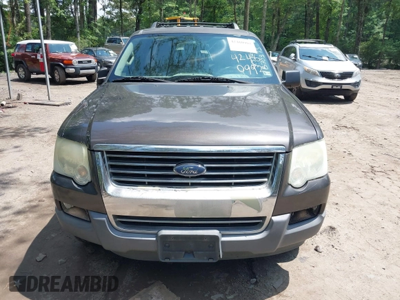 2006 Ford Explorer XLT z VIN 1FMEU73E36UB70375, wystawiony jako IAAI lot #42460992 z przebiegiem 177 637 mil mil oraz . Historia ofert i sprzedaży dostępna na DreamBid. Obrazek 12.