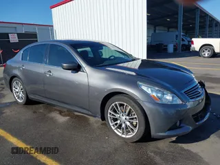 2015 Infiniti Q40 with VIN JN1CV6AP8FM501297, listed as a IAAI auction lot 42035310 with 294,962 mi miles. Bid and sale history available at carsss.com. Image 1.