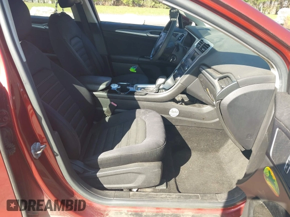 2014 Ford Fusion SE with VIN 3FA6P0H72ER277589, listed as a IAAI auction lot 42088477 with 152,820 mi miles. Bid and sale history available at carsss.com. Image 5.