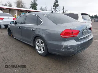 2013 Volkswagen Passat SE w/Sunroof & Nav with VIN 1VWBP7A33DC072530, listed as a IAAI auction lot 41906797 with 118,110 mi miles. Bid and sale history available at carsss.com. Image 3.