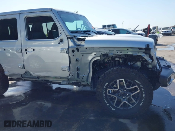 2024 Jeep Wrangler Sahara with VIN 1C4PJXEN7RW103564, listed as a IAAI auction lot 41997651 with 16,529 mi miles and . Bid and sale history available at carsss.com. Image 6.