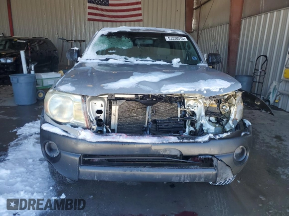2011 Toyota Tacoma with VIN 5TFUU4EN0BX001483, listed as a Copart auction lot 45339015 with 200,917 mi miles and Clean Title. Bid and sale history available at carsss.com. Image 5.