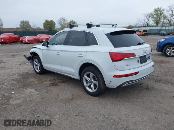 2024 Audi Q5 Premium with VIN WA1ABAFY4R2004405, listed as a IAAI auction lot 42011983 with 22,376 mi miles. Bid and sale history available at carsss.com. Image 3.