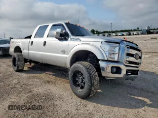 2015 Ford F-250 Lariat z VIN 1FT7W2BTXFEB49818, wystawiony jako Copart lot #59236865 z przebiegiem 109 897 mil mil oraz Szkoda całkowita • Salvage title. Historia ofert i sprzedaży dostępna na DreamBid. Obrazek 4.
