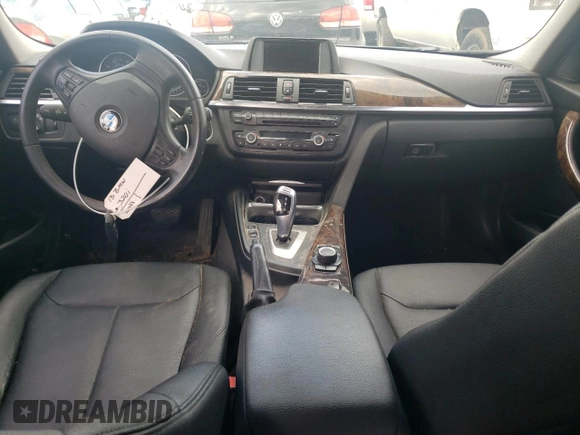 2013 BMW 3 Series 320i xDrive с VIN WBA3C3C59DF982009, выставлен на аукционе Copart как лот 51833065 с пробегом 191 573 миль миль и Чистый • Clean title. История ставок и продаж доступна на DreamBid. Изображение 8.