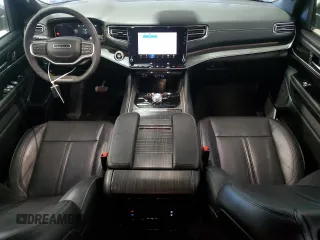 2023 Jeep Wagoneer Series II with VIN 1C4SJSBP3PS529842, listed as a Copart auction lot 52033455 with 49,362 mi miles and Clean title. Bid and sale history available at DreamBid. Image 8.