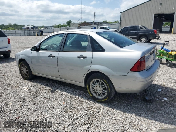 2007 Ford Focus S с VIN 1FAFP34N77W119836, выставлен на аукционе Copart как лот 57159225 с пробегом 104 717 миль миль и Списание • Salvage title. История ставок и продаж доступна на DreamBid. Изображение 2.