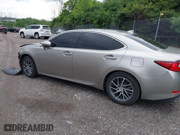 2017 Lexus ES 350 with VIN 58ABK1GG0HU037666, listed as a IAAI auction lot 42342596 with 288,081 mi miles and . Bid and sale history available at DreamBid. Image 3.