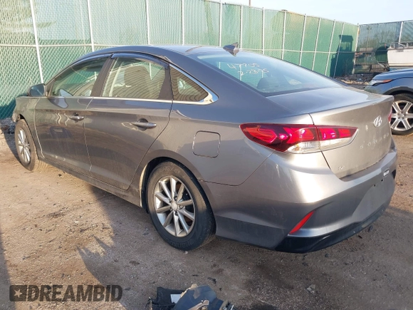 2019 Hyundai Sonata SE with VIN 5NPE24AF0KH751891, listed as a IAAI auction lot 41760542 with 97,517 mi miles and . Bid and sale history available at carsss.com. Image 3.