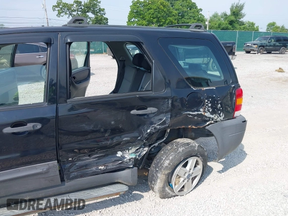 2007 Ford Escape XLS with VIN 1FMYU02ZX7KB90581, listed as a IAAI auction lot 42430544 with 164,595 mi miles and . Bid and sale history available at DreamBid. Image 6.