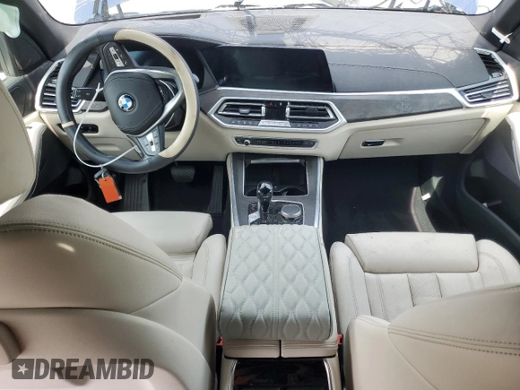 2022 BMW X5 xDrive40i z VIN 5UXCR6C05N9K39353, wystawiony jako Copart lot #51664805 z przebiegiem Nie podano mil oraz Szkoda całkowita • Salvage title. Historia ofert i sprzedaży dostępna na DreamBid. Obrazek 8.