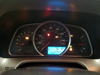 2013 Toyota RAV4 XLE z VIN JTMRFREV5DD023402, wystawiony jako Copart lot #56192905 z przebiegiem 137 037 mil mil oraz Szkoda całkowita • Salvage title. Historia ofert i sprzedaży dostępna na DreamBid. Obrazek 9.