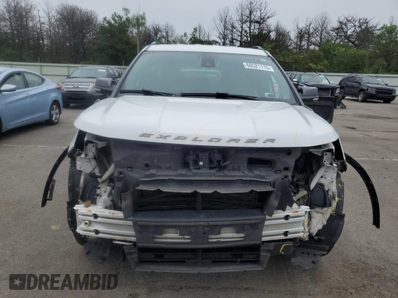 2019 Ford Explorer XLT z VIN 1FM5K8D84KGA57144, wystawiony jako Copart lot #60521115 z przebiegiem 131 517 mil mil oraz Szkoda całkowita • Salvage title. Historia ofert i sprzedaży dostępna na DreamBid. Obrazek 5.