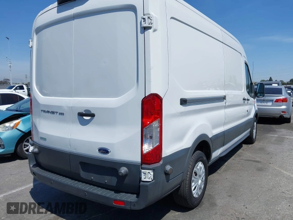 2018 Ford Transit with VIN 1FTBW2CG8JKB46535, listed as a IAAI auction lot 41978414 with 82,316 mi miles and . Bid and sale history available at DreamBid. Image 4.