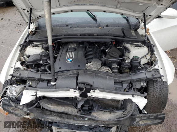 2008 BMW 3 Series 335i with VIN WBAVB77518NM05712, listed as a Copart auction lot 83946794 with 0 mi miles and Clean Title. Bid and sale history available at carsss.com. Image 11.