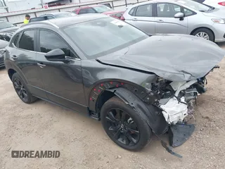 2025 Mazda CX-30 S Select Sport z VIN 3MVDMBBM4SM757371, wystawiony jako IAAI lot #42160040 z przebiegiem 7 367 mil mil oraz . Historia ofert i sprzedaży dostępna na DreamBid. Obrazek 1.