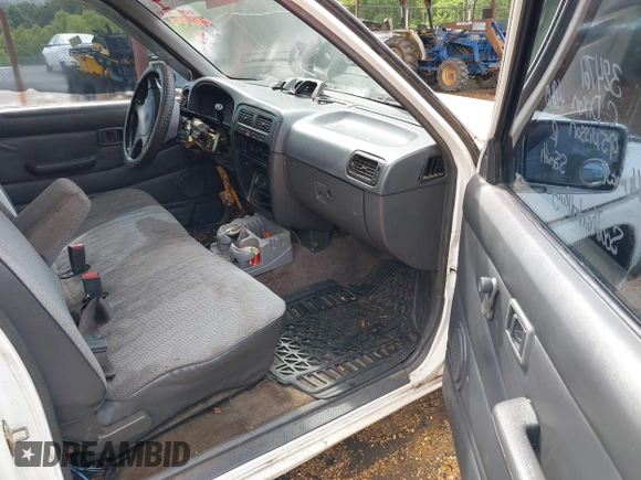 1995 Nissan Frontier с VIN 1N6SD11S9SC324761, выставлен на аукционе IAAI как лот 42143449 с пробегом 184 089 миль миль и . История ставок и продаж доступна на DreamBid. Изображение 5.