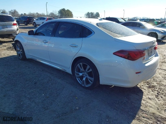 2019 Infiniti Q70L 3.7 LUXE with VIN JN1BY1PP0KM685089, listed as a IAAI auction lot 41277245 with NaN miles. Bid and sale history available at carsss.com. Image 3.