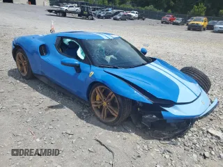 2024 Ferrari 296 GTB z VIN ZFF99SLA8R0304477, wystawiony jako Copart lot #61744074 z przebiegiem Nie podano mil oraz Szkody całkowita. Historia ofert i sprzedaży dostępna na DreamBid. Obrazek 4.