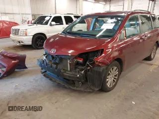 2016 Toyota Sienna XLE with VIN 5TDYK3DCXGS697980, listed as a IAAI auction lot 41500895 with 94,750 mi miles and . Bid and sale history available at DreamBid. Image 22.