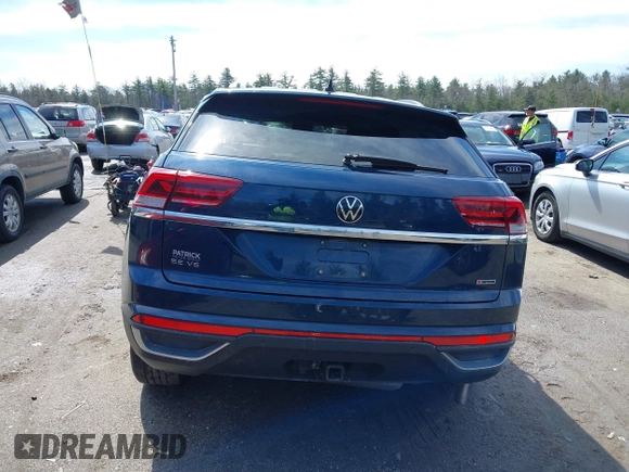 2022 Volkswagen Atlas SE z VIN 1V2HE2CA4NC220203, wystawiony jako IAAI lot #41982896 z przebiegiem 61 989 mil mil oraz . Historia ofert i sprzedaży dostępna na DreamBid. Obrazek 17.