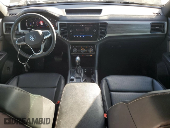 2022 Volkswagen Atlas SE with VIN 1V2WE2CA3NC205358, listed as a Copart auction lot 84341324 with 84,992 mi miles and Salvage title. Bid and sale history available at DreamBid. Image 8.