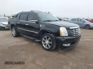 2008 Cadillac Escalade EXT z VIN 3GYFK62818G298487, wystawiony jako IAAI lot #41549144 z przebiegiem 114 985 mil mil oraz . Historia ofert i sprzedaży dostępna na DreamBid. Obrazek 1.