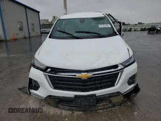 2023 Chevrolet Traverse LS z VIN 1GNERFKW3PJ343638, wystawiony jako Copart lot #57593185 z przebiegiem 20 270 mil mil oraz Szkoda całkowita • Salvage title. Historia ofert i sprzedaży dostępna na DreamBid. Obrazek 5.