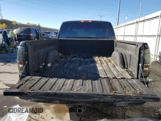 2003 Chevrolet Silverado SS z VIN 2GCEK19N531270435, wystawiony jako Copart lot #76632764 z przebiegiem 200 234 mil mil oraz Szkody całkowita. Historia ofert i sprzedaży dostępna na DreamBid. Obrazek 6.
