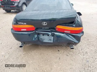 1992 Lexus SC with VIN JT8JZ31C6N0006525, listed as a IAAI auction lot 42412882 with 88,541 mi miles and . Bid and sale history available at DreamBid. Image 6.