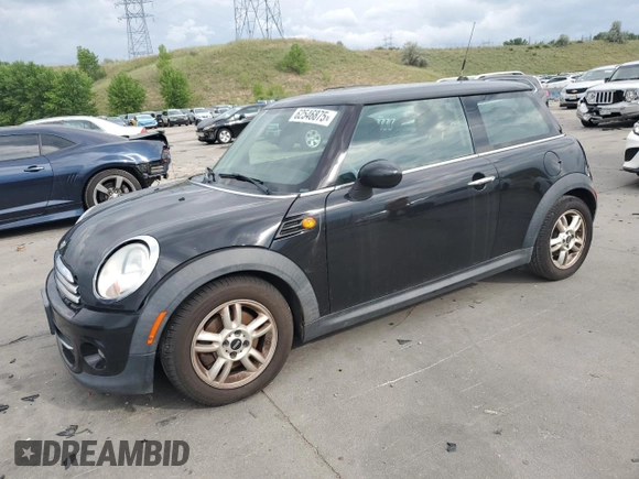 2013 MINI Hardtop с VIN WMWSU3C53DT549327, выставлен на аукционе Copart как лот 62546875 с пробегом 95 249 миль миль и Чистый • Clean title. История ставок и продаж доступна на DreamBid. Изображение 1.