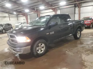 2013 Ram 1500 Express z VIN 1C6RR7KT6DS567702, wystawiony jako Copart lot #52846775 z przebiegiem 229 736 mil mil oraz Czysty tytuł • Clean title. Historia ofert i sprzedaży dostępna na DreamBid. Obrazek 1.
