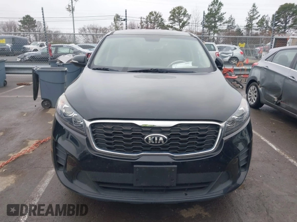 2019 Kia Sorento LX with VIN 5XYPG4A36KG575579, listed as a IAAI auction lot 41432346 with 97,562 mi miles. Bid and sale history available at carsss.com. Image 12.