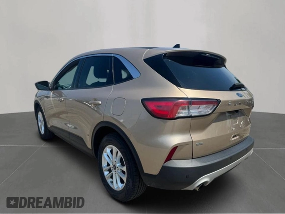 2020 Ford Escape SE with VIN 1FMCU0G69LUB61290, listed as a Copart auction lot 67142325 with 147,546 mi miles and Clean title. Bid and sale history available at DreamBid. Image 3.