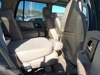 2005 Ford Expedition Eddie Bauer with VIN 1FMFU18595LA39448, listed as a IAAI auction lot 42003842 with Not provided miles and . Bid and sale history available at DreamBid. Image 8.