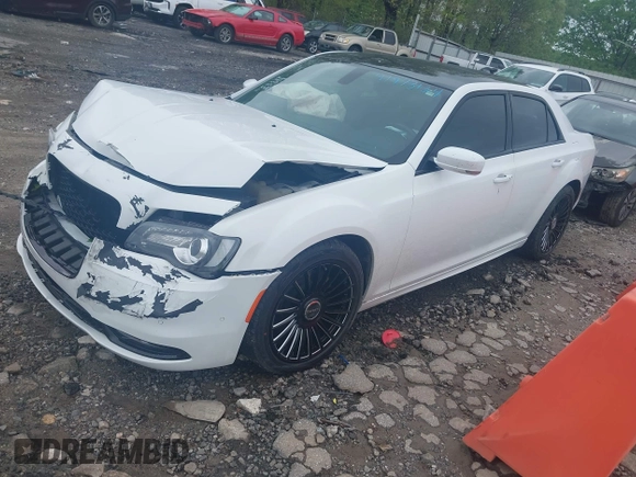 2021 Chrysler 300 S с VIN 2C3CCABT4MH558327, выставлен на аукционе IAAI как лот 41973134 с пробегом 58 216 миль миль и . История ставок и продаж доступна на DreamBid. Изображение 17.