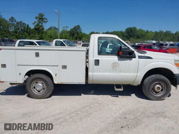2014 Ford Super Duty F-250 SRW XL with VIN 1FDBF2B67EEA49254, listed as a IAAI auction lot 42136208 with 209,139 mi miles. Bid and sale history available at carsss.com. Image 13.