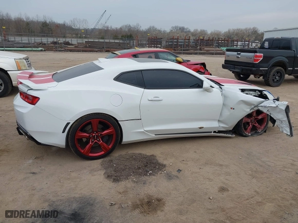 2016 Chevrolet Camaro 2SS with VIN 1G1FH1R72G0168198, listed as a IAAI auction lot 41784155 with 84,146 mi miles. Bid and sale history available at carsss.com. Image 13.